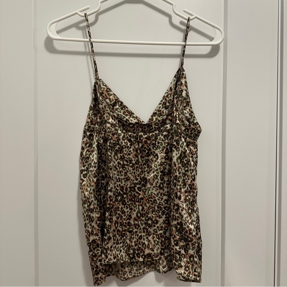 Aritzia Wilfred Silk Leopard Print Camo Tank top Size Small Women’s - Picture 8 of 13